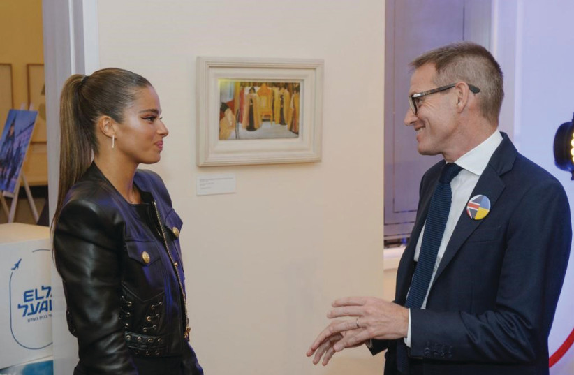  NOA KIREL with British Ambassador Neil Wigan.  (credit: TOM BARTOV)