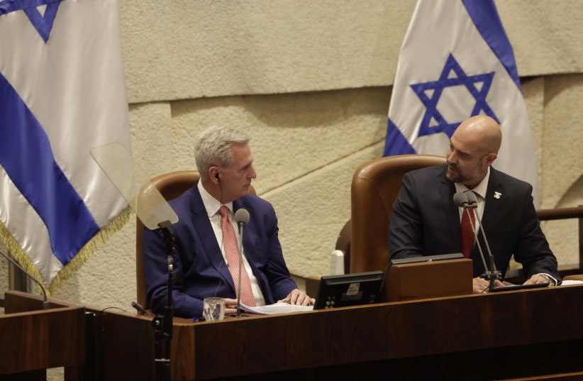  US House of Representatives Speaker Kevin McCarthy (L) is seen alongside Knesset Speaker Amir Ohana in Jerusalem, Israel, on May 1, 2023. (photo credit: MARC ISRAEL SELLEM/THE JERUSALEM POST)