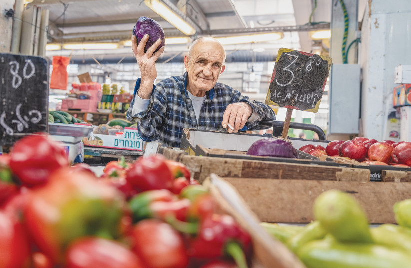  PETAH TIKVA market: Most large population studies show that for most people, if you are 80-90% whole-food plant-based, you will do well.  (photo credit: YAHAV GAMLIEL/FLASH90)
