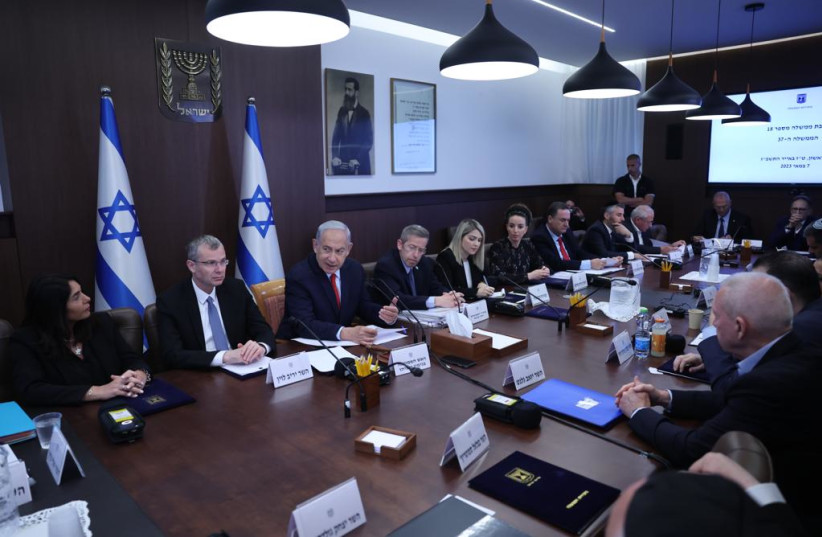  Government ministers attend the Sunday morning cabinet meeting on May 7, 2023. (credit: YONATAN SINDEL/FLASH90)