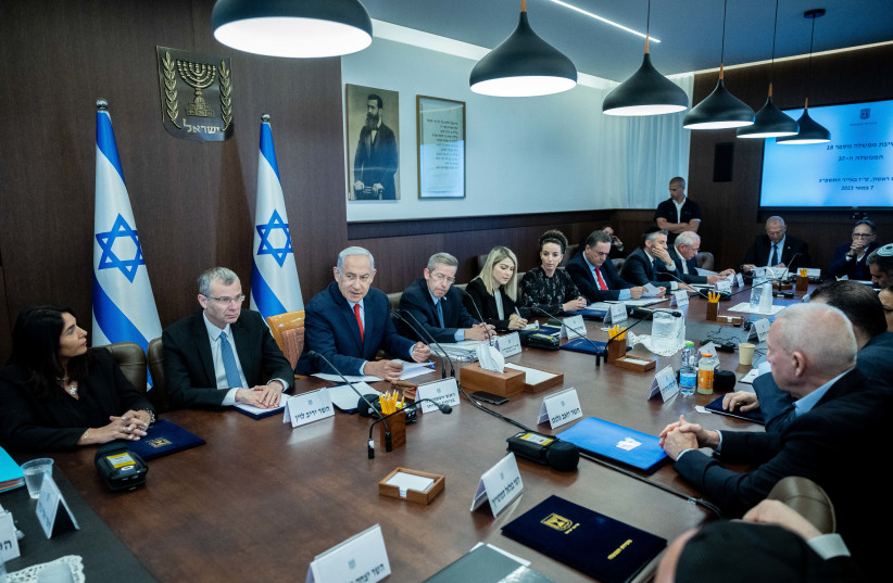  Israeli Prime Minister Benjamin Netanyahu leads a cabinet meeting at the Prime Minister's Office in Jerusalem on May 7, 2023. (credit: YONATAN SINDEL/FLASH90)