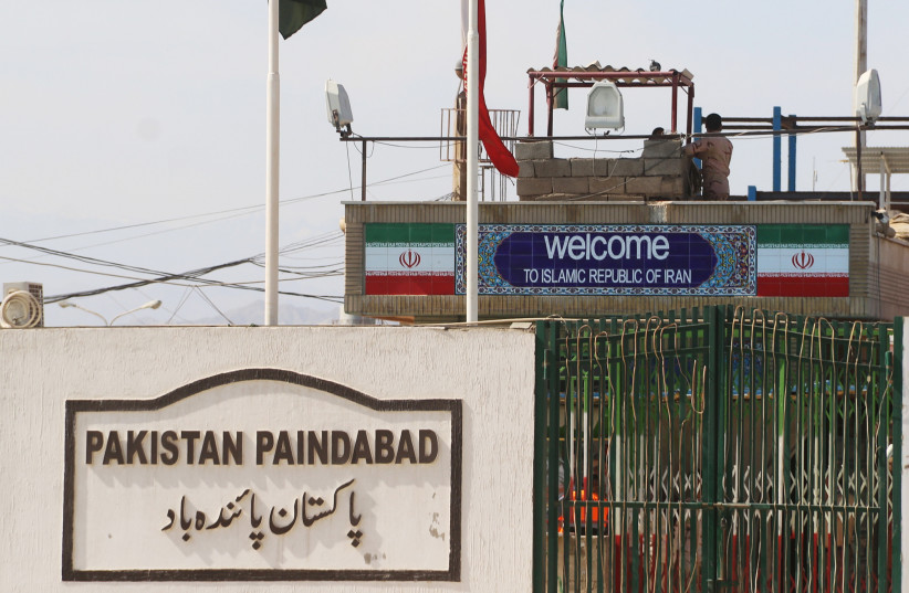  General view of a closed gate at Pakistan and Iran's border posts, after Pakistan sealed its border with Iran as a preventive measure following the coronavirus outbreak, at the border post in Taftan, Pakistan February 25, 2020.  (credit: REUTERS/NASEER AHMED)