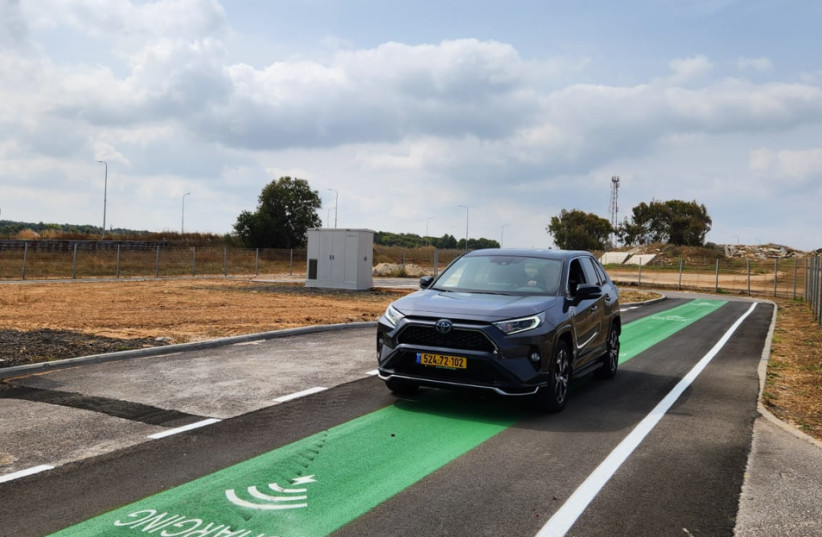  A short stretch of Electron's wireless charging road. (photo credit: Electreon PR)