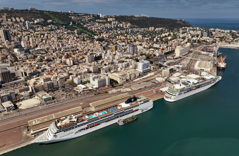  Haifa Port (photo credit: Courtesy)