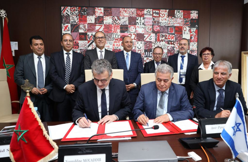  Signing of MoU for the establishment of the Center of Excellence in Aeronautics and Artificial Intelligence at International University of Rabat. (photo credit: International University of Rabat)