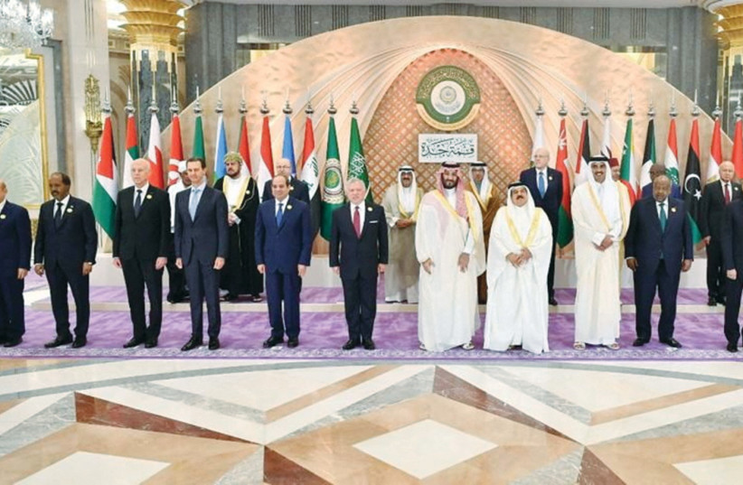  ARAB LEADERS pose for a photo ahead of the Arab League Summit in Jeddah, Saudi Arabia, on May 19. (credit: THE EGYPTIAN PRESIDENCY/REUTERS)