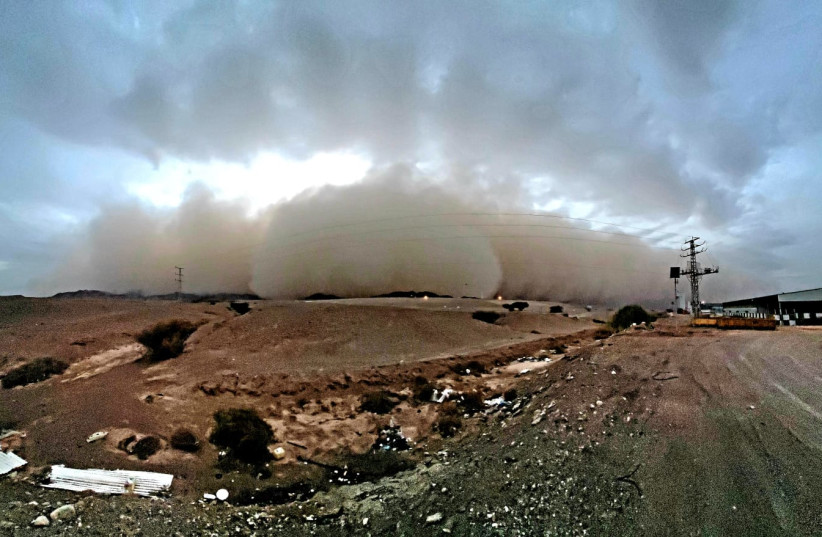  Sandstorm in Eilat, June 1, 2023. (credit: ISRAEL NATURE AND PARKS AUTHORITY)