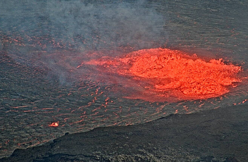   Kilauea volcano erupts in Hawaii (credit: REUTERS)