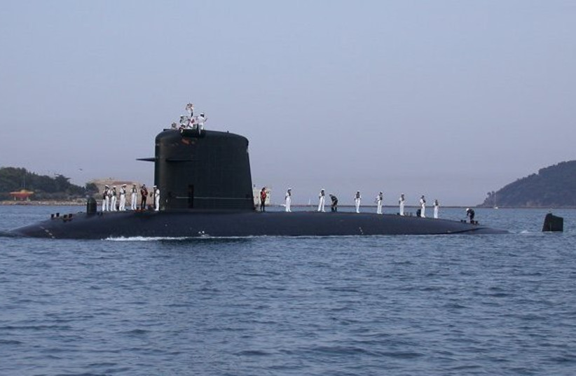 French Submarine Saphir (credit: Wikimedia Commons)