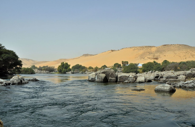  The first cataract along the Nile River. (credit: Wikimedia Commons)