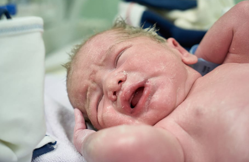  A newly born infant (credit: PXFUEL)