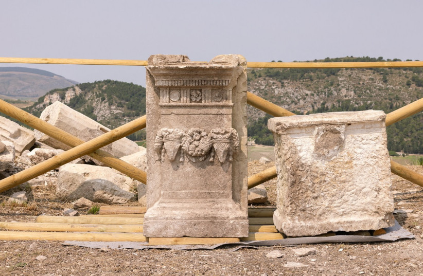  Ancient Greek altar unearthed at Sicily's archaeological site of Segesta. (credit: REUTERS)