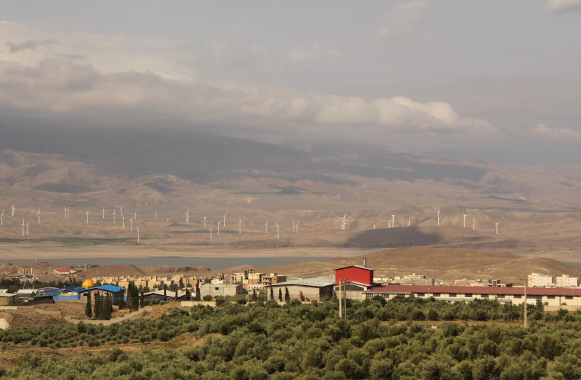  Wind turbines are seen in Manjil, in the province of Gilan, August 7, 2013 (credit: REUTERS/MICHELLE MOGHTADER)