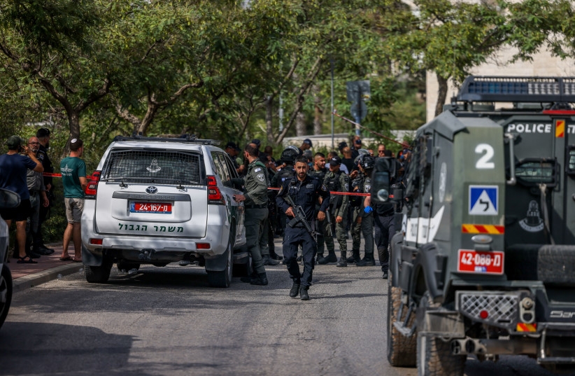  Police at the scene of a terror attack in the Jewish settlement of Ma’aleh Adumim, outside of Jerusalem, August 1, 2023 (credit: Chaim Goldberg/Flash90)