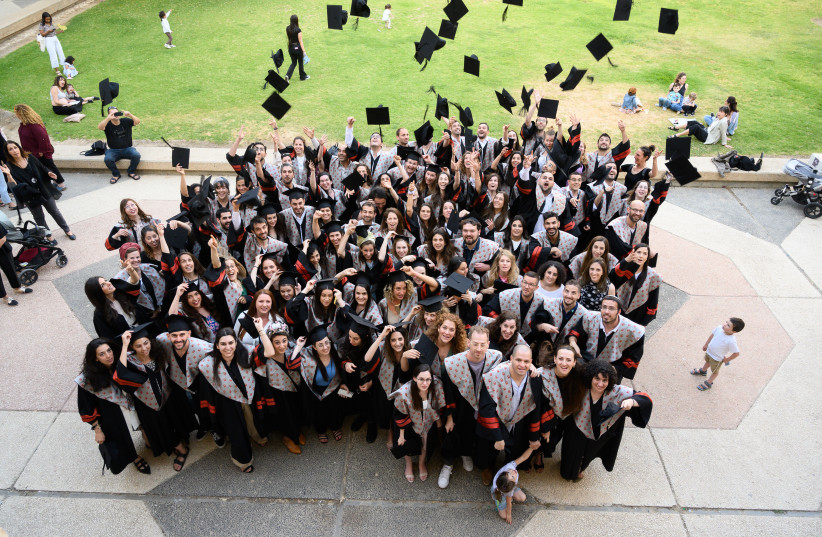  Ben-Gurion University graduates. (credit: DANI MACHLIS/BGU)