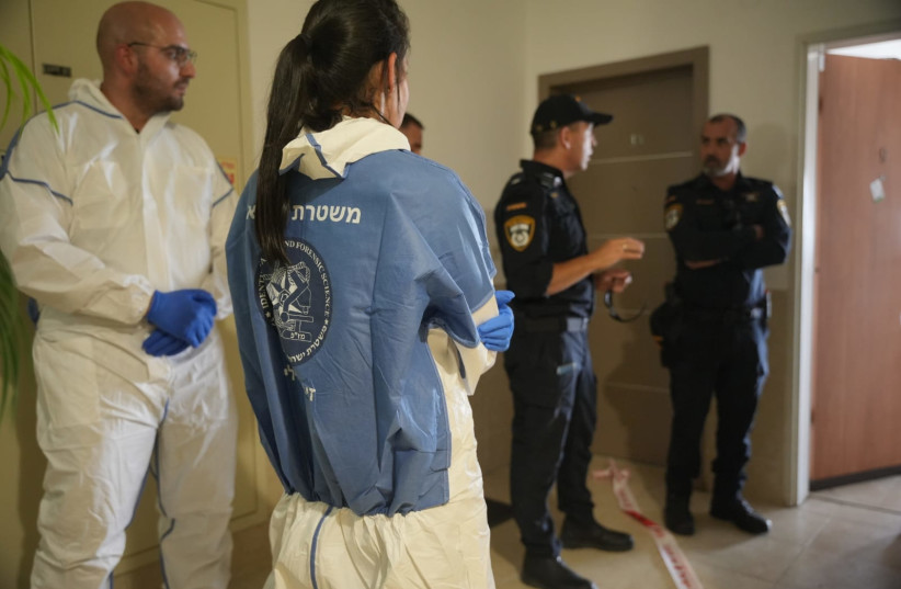 Police at the scene of a suspected murder in Hadera. August 27, 2023 (credit: ISRAEL POLICE)