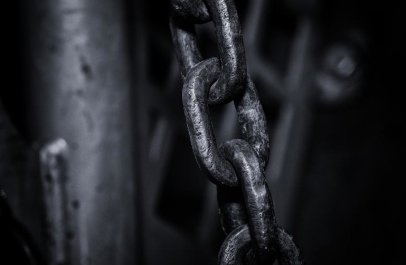  An iron chain. (credit: STOCKVAULT)