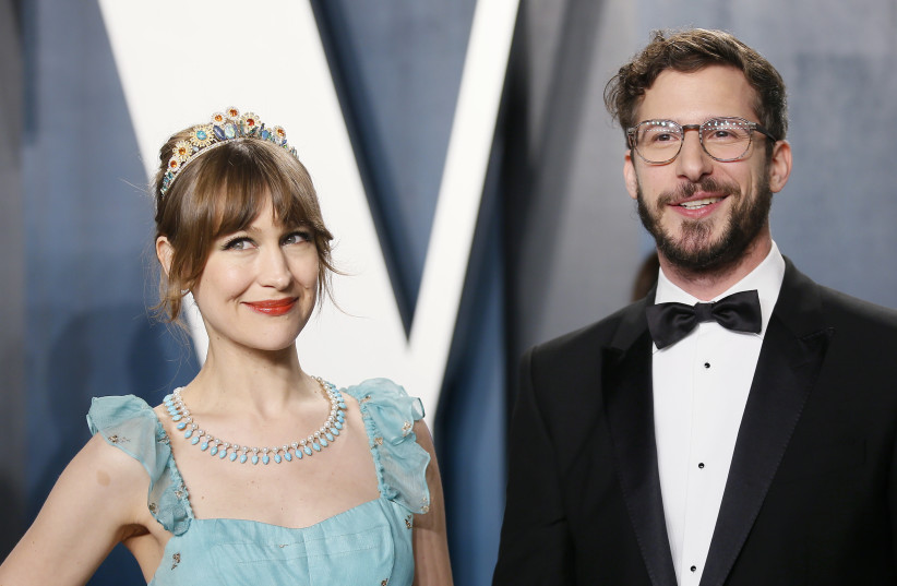Joanna Newsom and Andy Samberg attend the Vanity Fair Oscar party in Beverly Hills during the 92nd Academy Awards, in Los Angeles, California, U.S., February 9, 2020. (credit: DANNY MOLOSHOK/REUTERS)