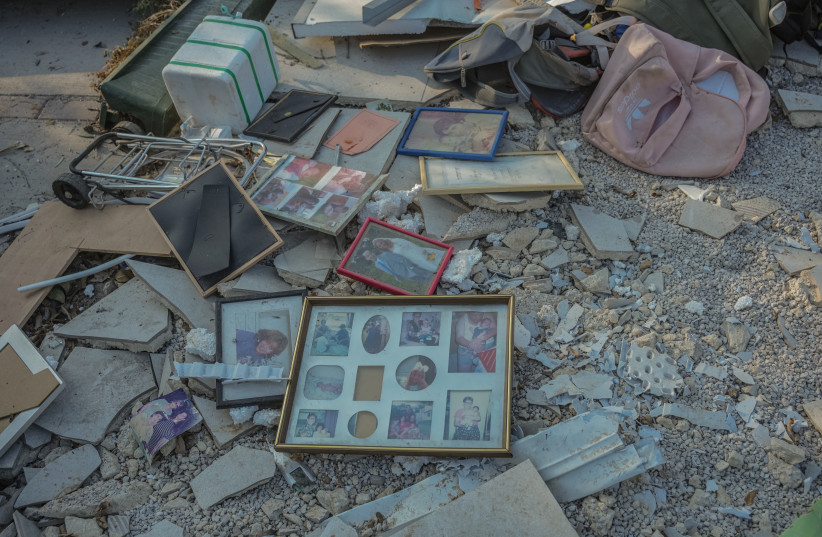  The destruction caused by Hamas Militants in Kibbutz Be'eri, near the Israeli-Gaza border, in southern Israel, October 14, 2023.  (credit: ERIK MARMOR/FLASH90)