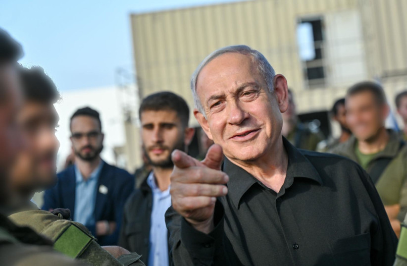  Prime Minister Benjamin Netanyahu seen with elite Yahalom Unit soldiers on October 24, 2023 (credit: KOBI GIDEON/PMO)