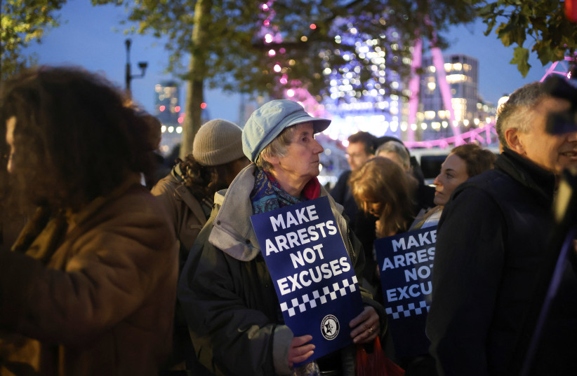  Demonstrators protest against the lack of police action during pro-Palestinian demonstrations and to condemn the increase of antisemitic hate crimes in London, Britain, October 25, 2023.  (credit: REUTERS/Susannah Ireland)