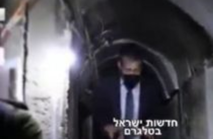  Russian reporter's 'journey' to the underground tunnels in Gaza (credit: screenshot)