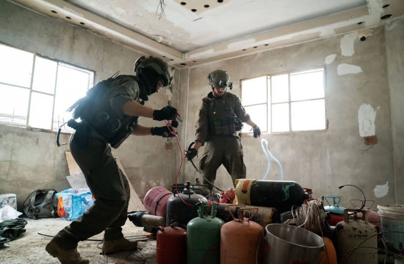  IDF personnel nullify explosive devices found in Tulkarm. November 14, 2023. (credit: IDF)