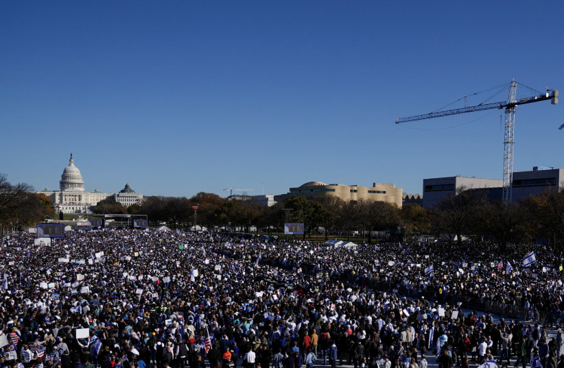  Israeli Americans and supporters of Israel gather in solidarity with Israel and protest against antisemitism, amid the ongoing conflict between Israel and Hamas, during a rally on the National Mall in Washington, U.S, November 14, 2023. (credit: REUTERS/ELIZABETH FRANTZ)