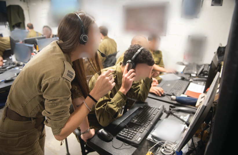  IDF STRIKE cell members operate in their center during wartime. (credit: IDF SPOKESPERSON'S UNIT)