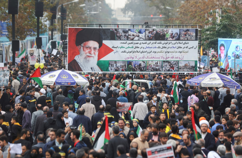  People demonstrate during the 44th anniversary of the US expulsion from Iran, in Tehran, Iran November 4, 2023 (credit:  MAJID ASGARIPOUR/WANA (WEST ASIA NEWS AGENCY) VIA REUTERS)