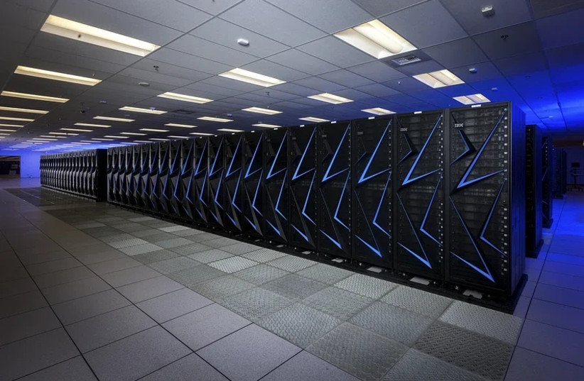  Supercomputer (credit: RAWPIXEL)
