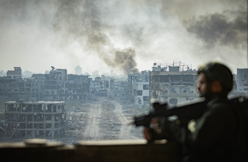 Israeli soldiers operating in Beit Lahia, in the northern Gaza Strip, December 28, 2023