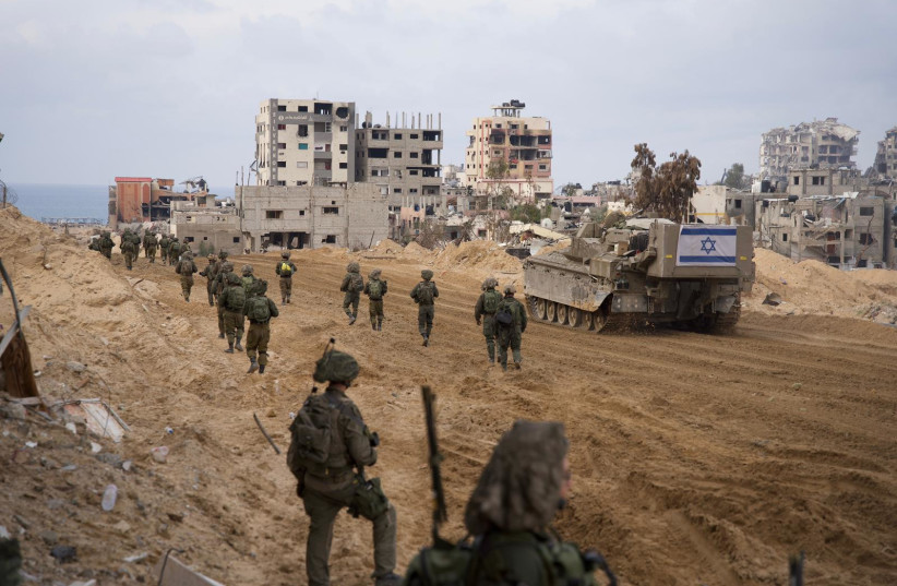 Soldados de las FDI operan en la Franja de Gaza, enero de 2024 (crédito: FDI)