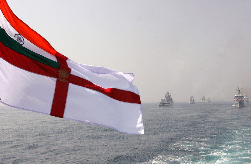  The Indian Navy's warships take part in a fleet review at sea in Visakhapatnam February 12, 2006. (credit: REUTERS/Kamal Kishore)