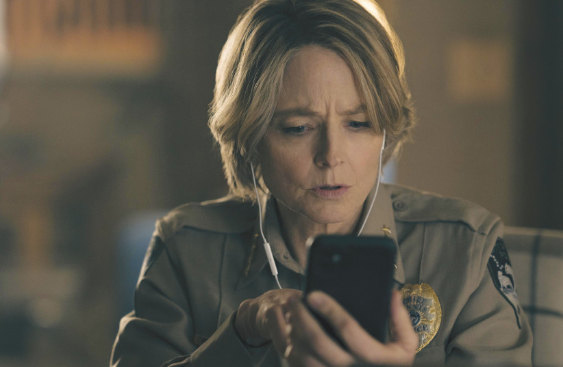  JODIE FOSTER in ‘True Detective.’  (credit: Hot TV and Next TV)
