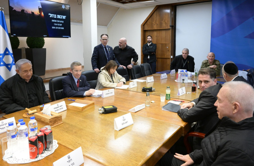 Prime Minister Benjamin Netanyahu covenes Israel's war cabinet on Thursday, January 25, 2024 (credit: AMOS BEN-GERSHOM/GPO)
