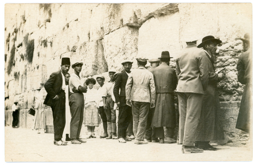 IN THE 1920s men and women could pray together at the Western Wall. (credit: ISRAEL ISSER OLSTEIN)