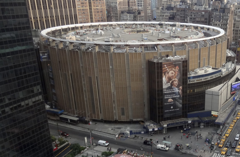  Madison Square Garden building in New York , August 3, 2012.  (credit: CHARLES PLATIAU/REUTERS)