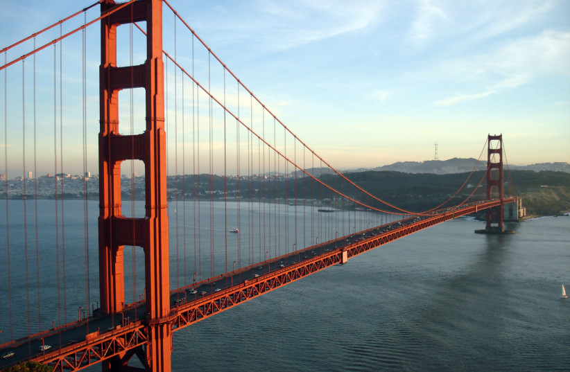  The Golden Gate Bridge and San Francisco, CA at sunset. This photo was taken from the Marin Headlands. (credit: BROCK BRANNEN / CC BY 2.5 https://creativecommons.org/licenses/by/2.5/)