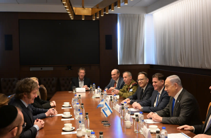 Reunión entre delegación argentina e Israel, 7 de febrero de 2024. (credit: AMOS BEN-GERSHOM/GPO)