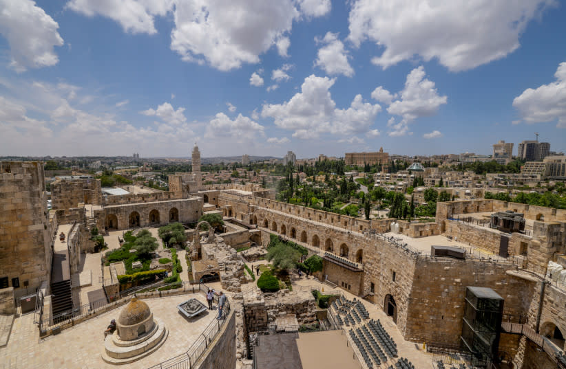  El Museo de la Torre de David narra la historia de Jerusalén, desde la época cananea hasta el Estado moderno. (credit: MARC ISRAEL SELLEM)