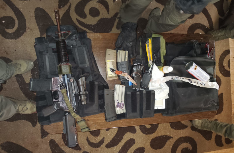  Weapons seized by Israeli forces in Tulkarm (credit: ISRAEL POLICE)