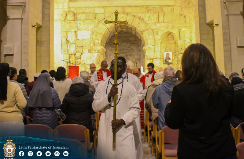  Ceremonia de la Fiesta de las Espinas en Jerusalén (credit: LATIN PATRIARCHATE OF JERUSALEM)