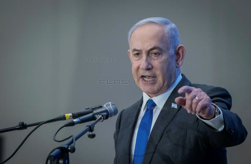  El Primer Ministro israelí Benjamin Netanyahu asiste a una Conferencia de Presidentes de las Principales Organizaciones Judías Americanas en Jerusalén, el 18 de febrero de 2024.El Primer Ministro israelí Benjamin Netanyahu asiste a una Conferencia de Presidentes de las Principales Organizaciones Ju (credit: CHAIM GOLDBEG/FLASH90)