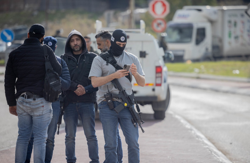 Police at the scene of a terror attack near the Jewish settlement of Ma’aleh Adumim, outside of Jerusalem, February 5, 2024.  (credit: Chaim Goldberg/Flash90)