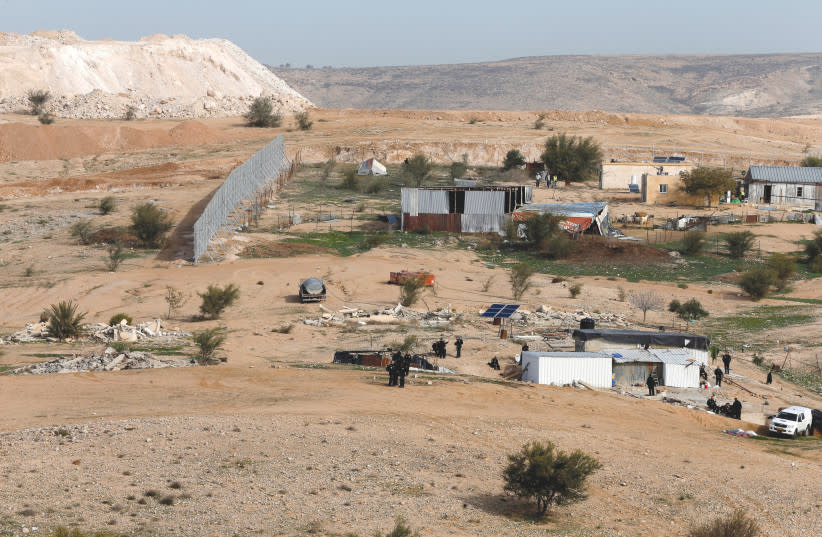 UMM AL-HIRAN, pueblo beduino del sur del Néguev. (credit: AMMAR AWAD/REUTERS)
