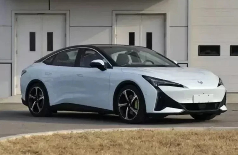  Alpha S5. A competitor to the Tesla Model 3 (credit: BAIC)