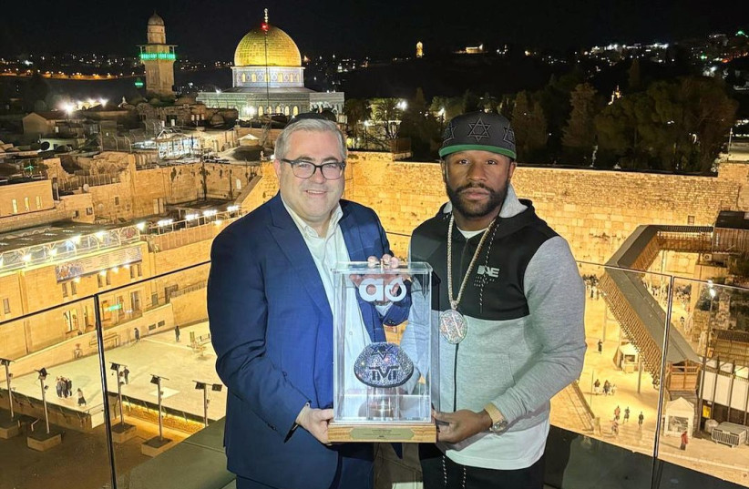 Floyd Mayweather visits Israel during the month of March 2024 (credit: Ezra Amsallem/Aish)