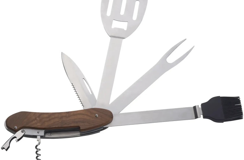  6-piece barbecue knife in the Gentleman chain, price: NIS 129 (credit: PR)