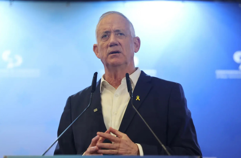  Benny Gantz: The day he receives a slap from the polls to leave the government will also be the first day he will have more excuses than reasons to continue and benefit from them. (credit: Yonatan Zindel/Flash90)